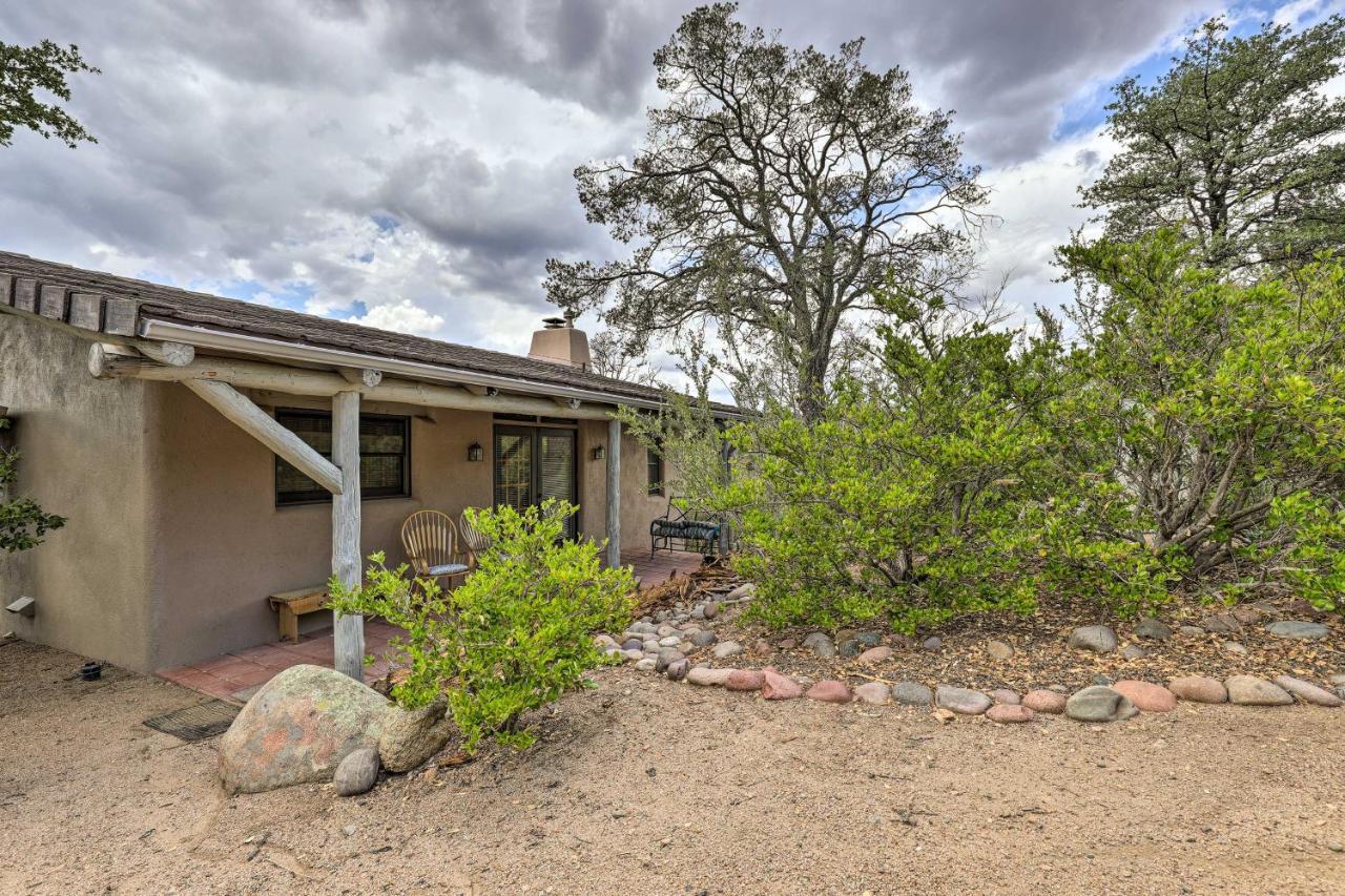 Bright Prescott Studio With Thumb Butte Views! Exteriör bild